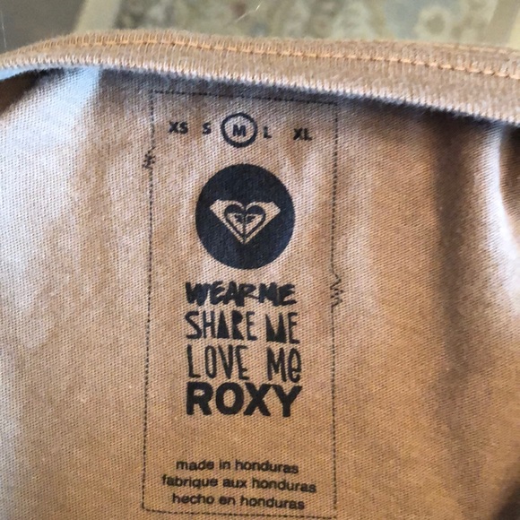 NWT Roxy graphic tee - Picture 3 of 4